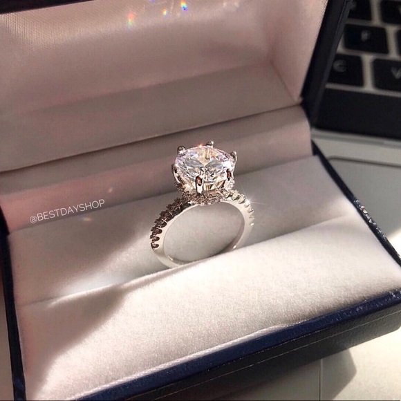 Sterling Silver Ring - Picture 6 of 8